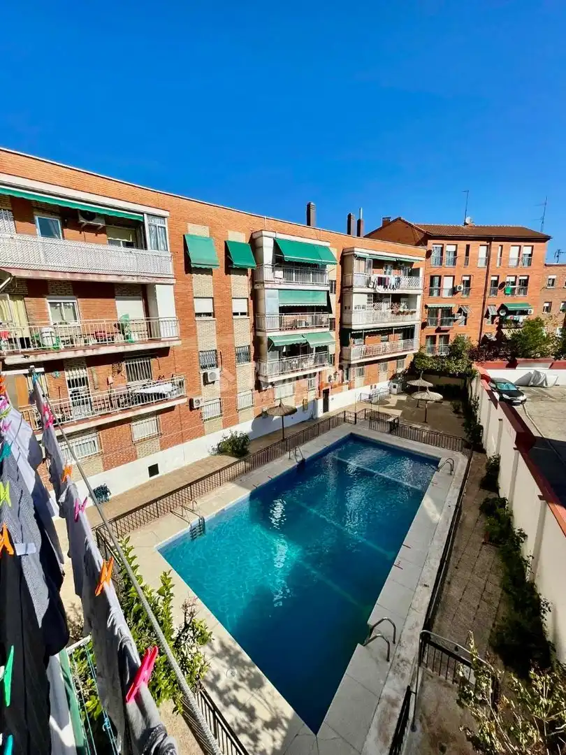 Vista exterior de Pis en venda en  Madrid Capital amb Aire condicionat, Calefacció i Terrassa