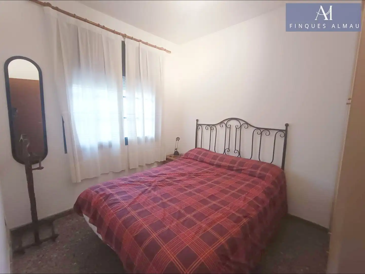 Dormitori de Casa o xalet en venda en Sant Pere de Ribes amb Calefacció, Jardí privat i Terrassa