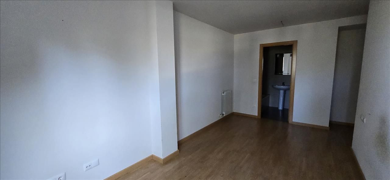 Dormitori de Pis en venda en Ólvega amb Parquet, Traster i Balcó