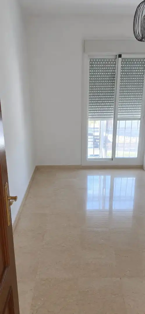 Schlafzimmer von Wohnung zur Miete in Alcalá del Río mit Klimaanlage, Terrasse und Balkon