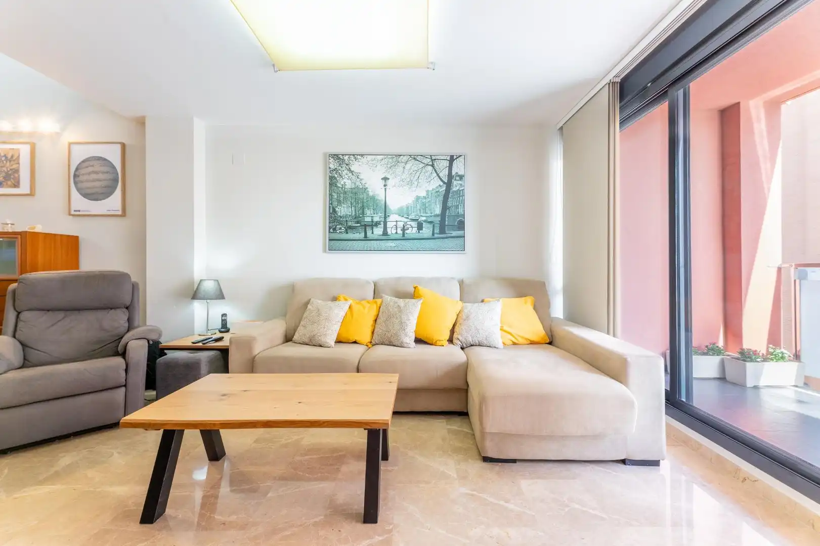 Wohnzimmer von Dachboden zum Verkauf in Foios mit Klimaanlage, Heizung und Terrasse