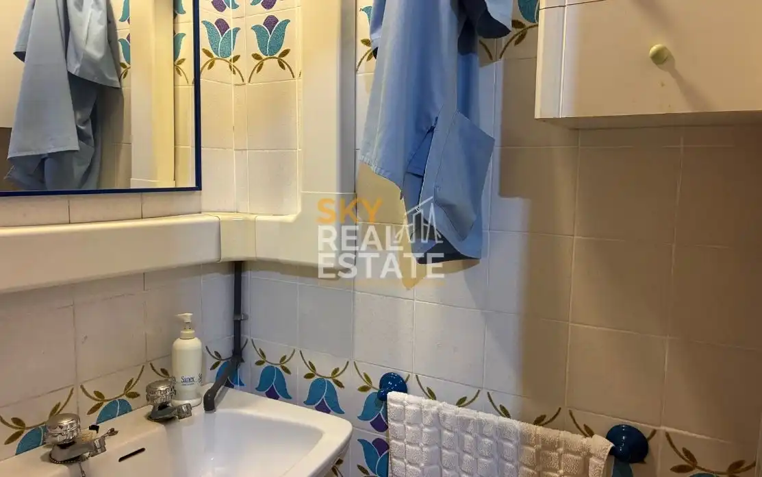 Bathroom of Flat for sale in Silla  with Air Conditioner and Balcony