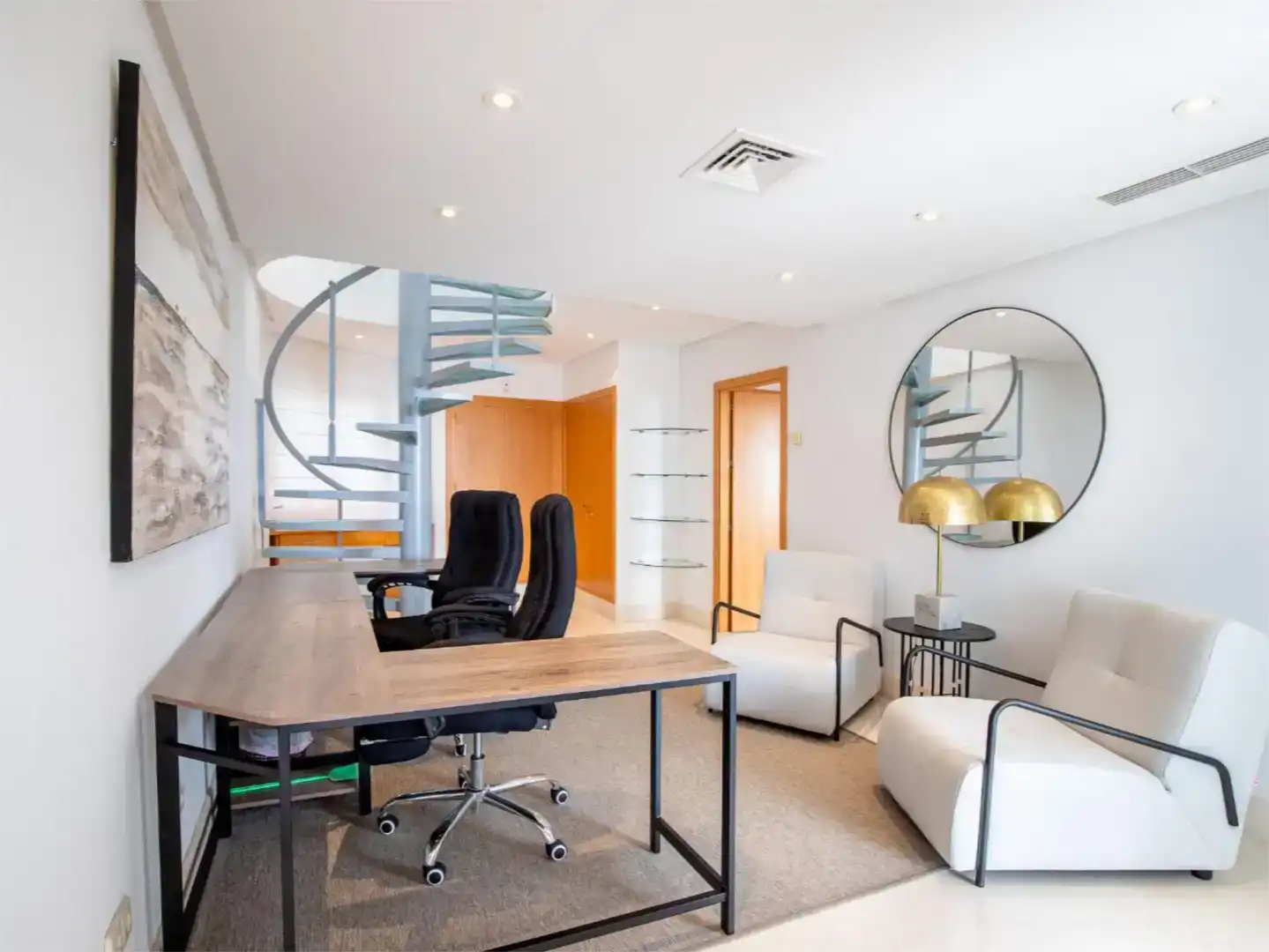 Flat for rent in Marbella  with Air Conditioner, Swimming Pool and Balcony