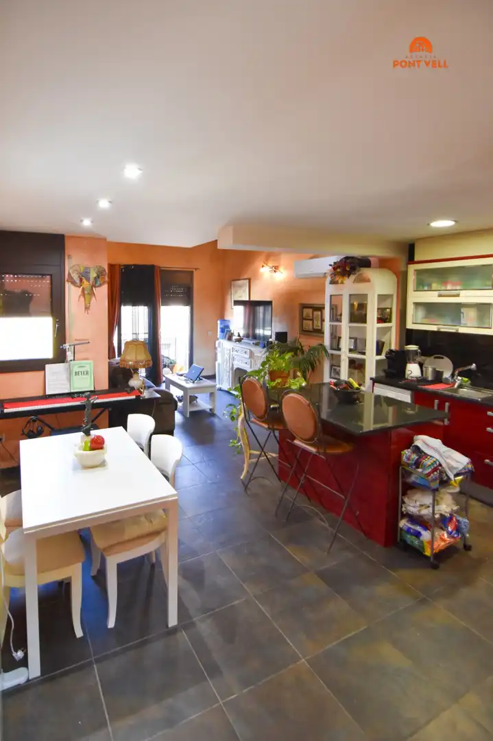 Küche von Einfamilien-Reihenhaus zum Verkauf in La Bisbal d'Empordà mit Klimaanlage, Heizung und Terrasse
