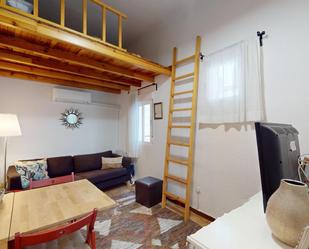 Living room of Flat to rent in  Madrid Capital  with Air Conditioner, Heating and Balcony