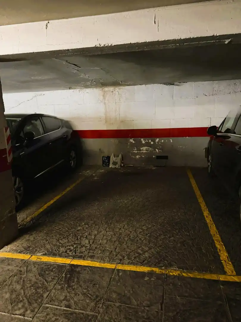 Parking of Flat for rent in Centro