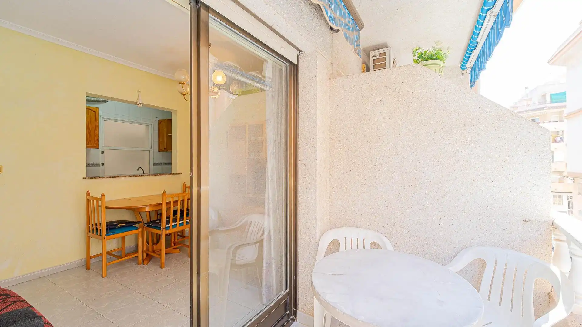 Terraza de Apartamento en venta en Torrevieja con Amueblado y Balcón