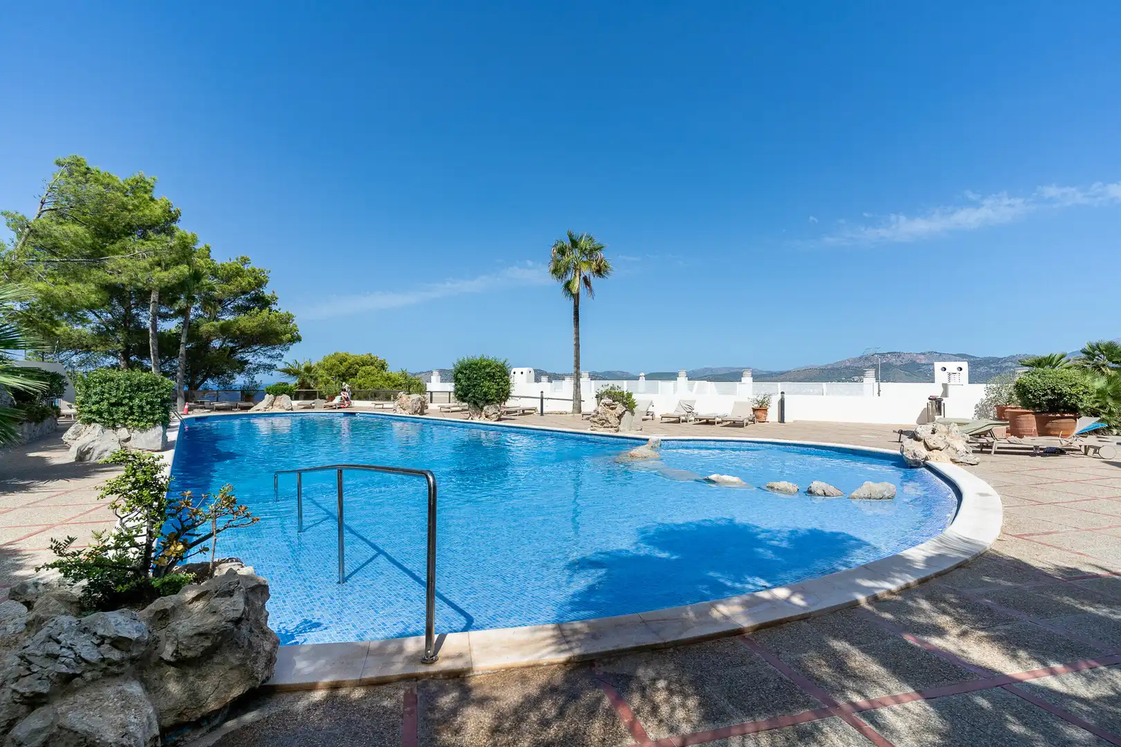 Piscina de Piso de alquiler en Calvià con Aire acondicionado, Calefacción y Terraza
