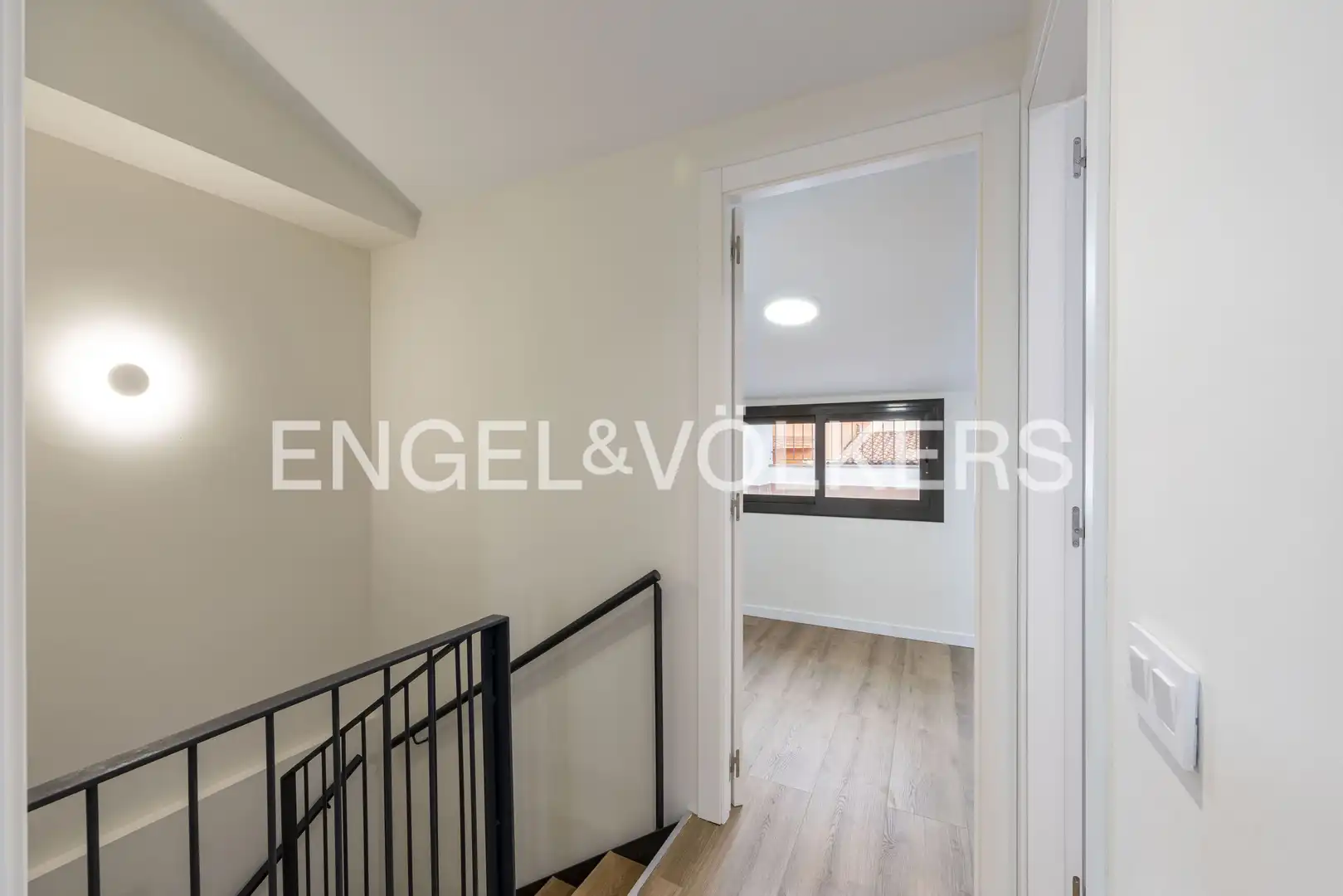 Dúplex en venta en Santa Perpètua de Mogoda con Calefacción, Parquet y Terraza