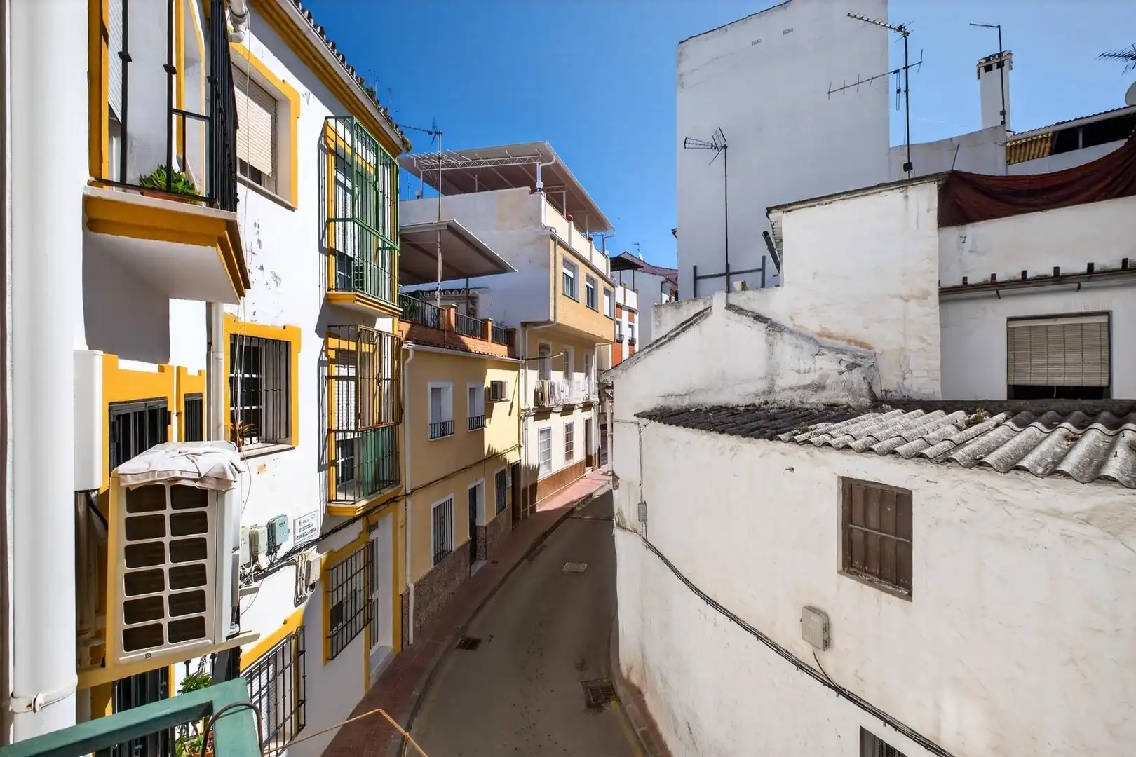 Exterior view of Flat for sale in Coín  with Air Conditioner and Balcony