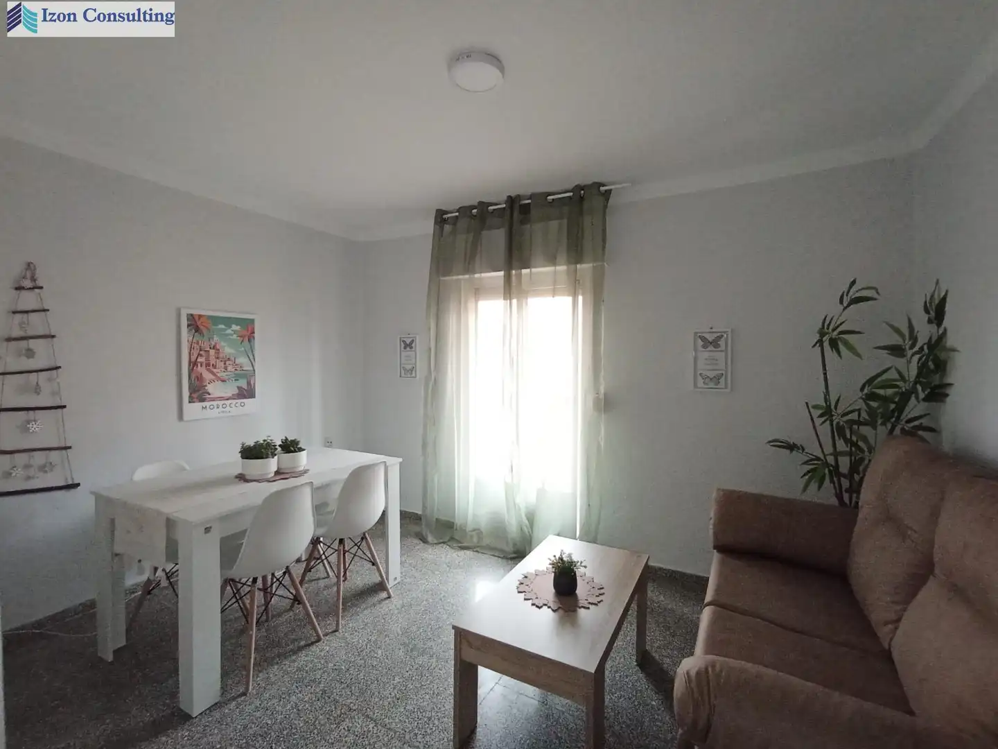 Sala d'estar de Pis de lloguer en Albacete amb Moblat