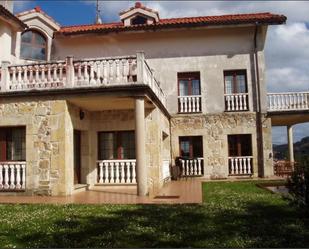 Vista exterior de Casa o xalet en venda en Barrika amb Calefacció, Jardí privat i Terrassa