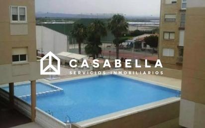 Swimming pool of Flat for sale in  Valencia Capital  with Terrace and Community pool