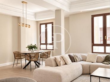 Appartamento con balcone in vendita a L'Eixample