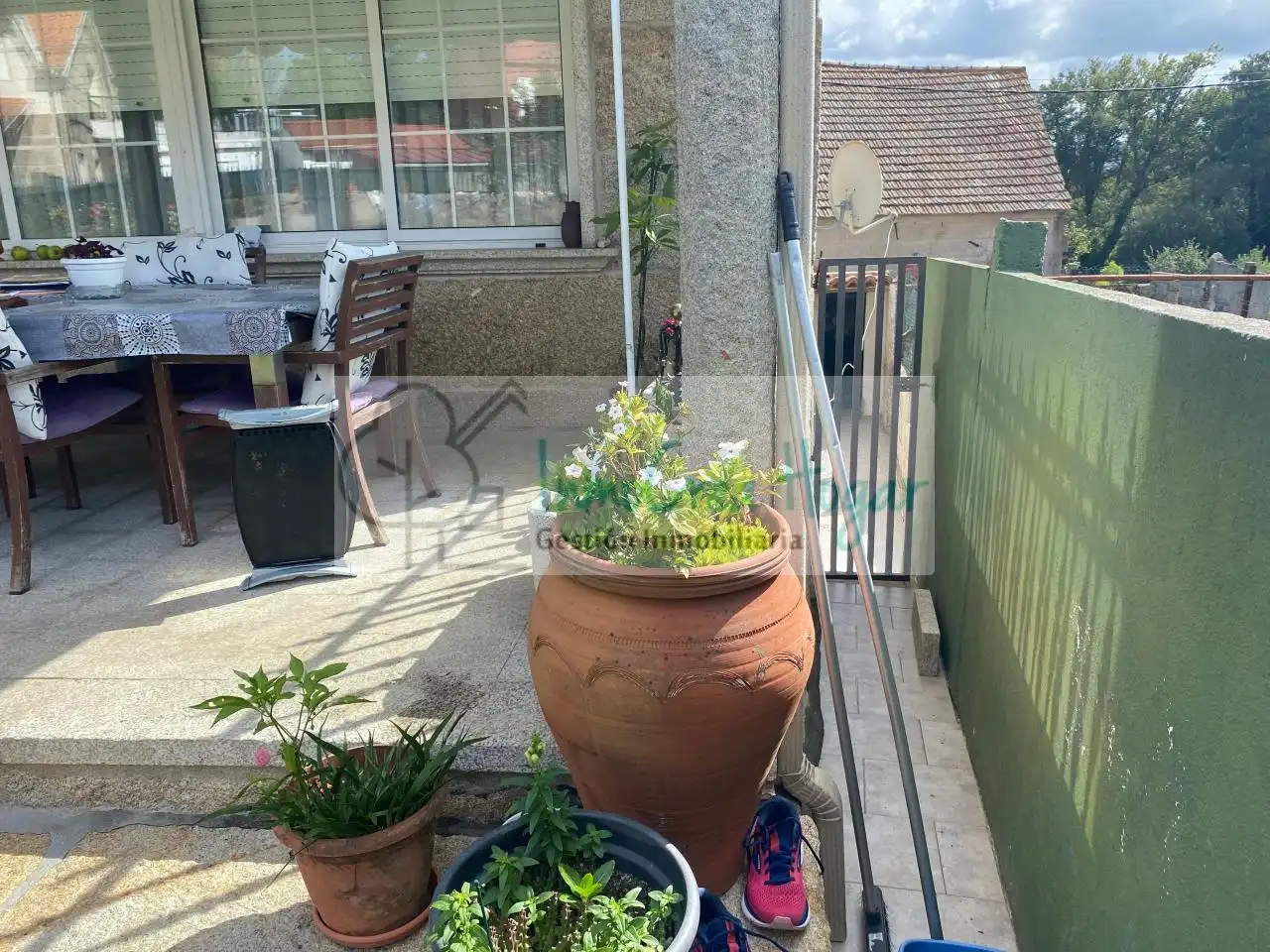Terrassa de Casa o xalet en venda en Vigo  amb Calefacció, Jardí privat i Terrassa