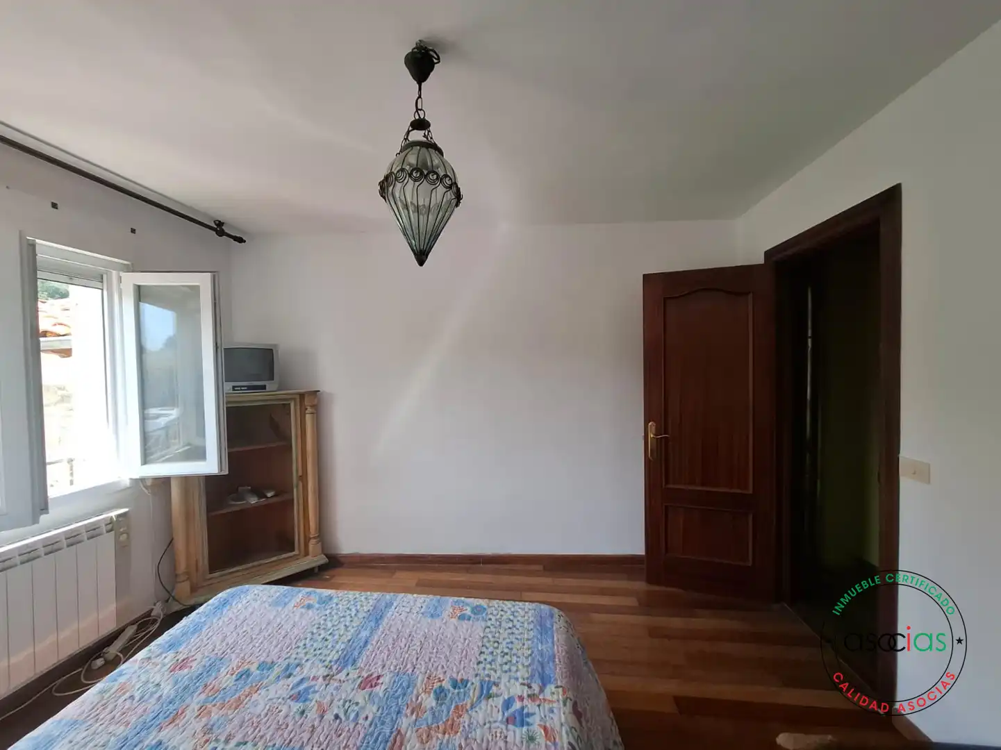 Habitación de Casa adosada en venta en Villaviciosa con Calefacción y Trastero