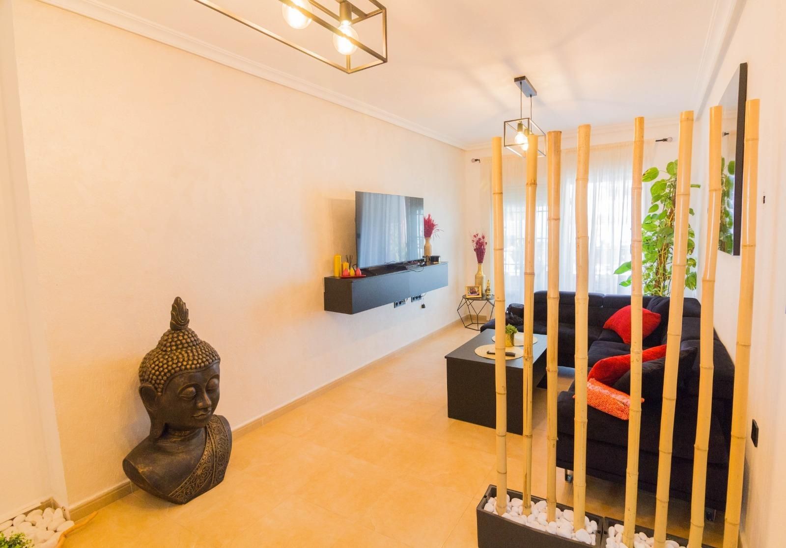 Sala d'estar de Casa o xalet en venda en Orihuela amb Terrassa, Traster i Balcó