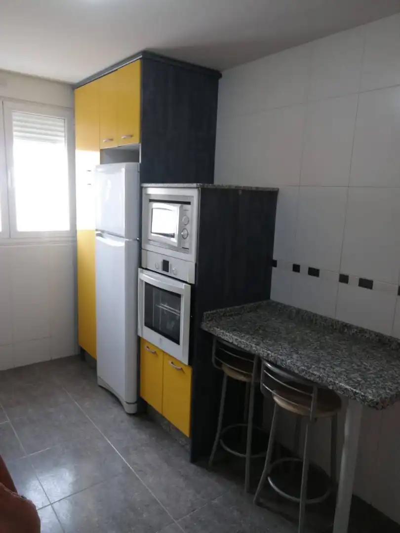 Cocina de Piso en venta en Villares de la Reina con Calefacción, Horno y Microondas
