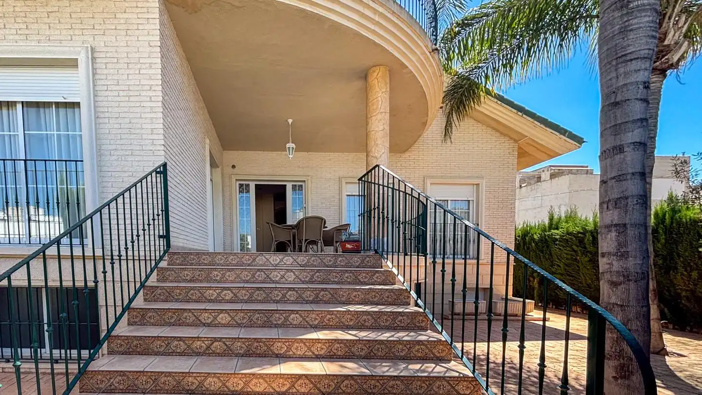 Vista exterior de Casa o chalet en venta en Cox con Aire acondicionado, Jardín privado y Parquet