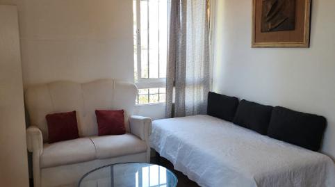 Foto 3 de Estudi de lloguer a Calle Célebes Barat, El Atabal, Málaga