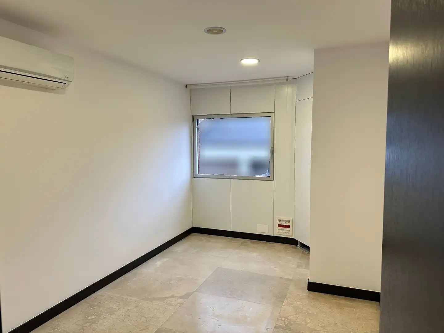 Büro zur Miete in Santa Cruz de Bezana