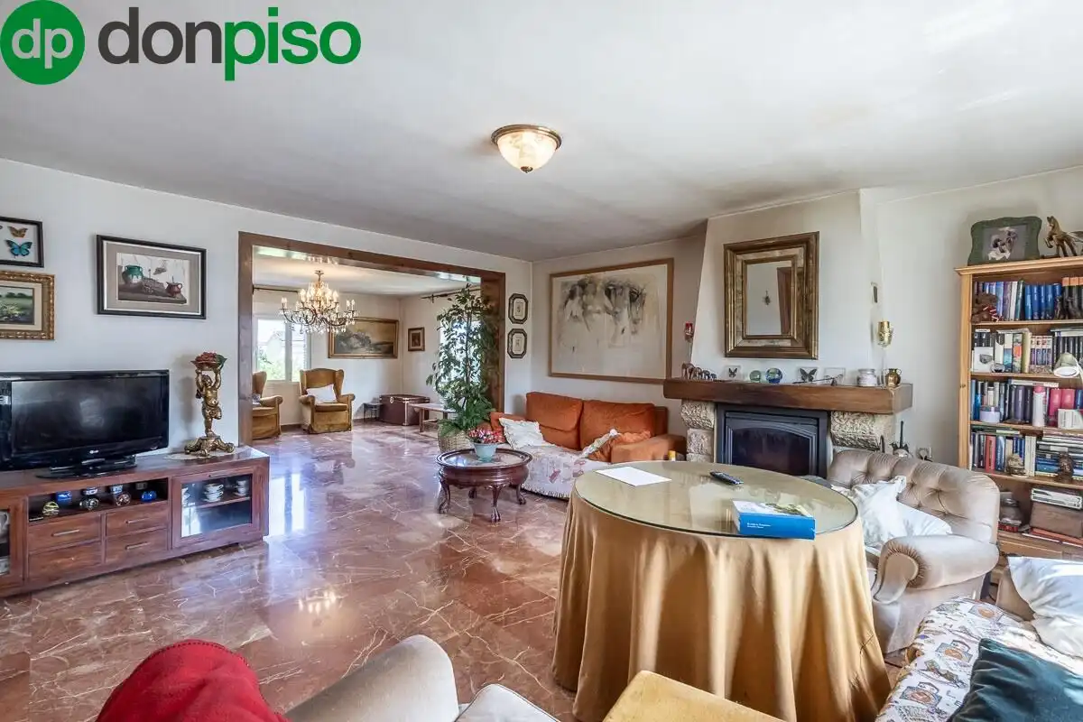 House with pool for sale in Calle GERANEO, imagen 16