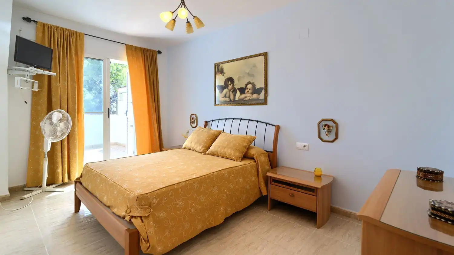 Habitación de Casa o chalet de alquiler en Sagunto / Sagunt con Terraza