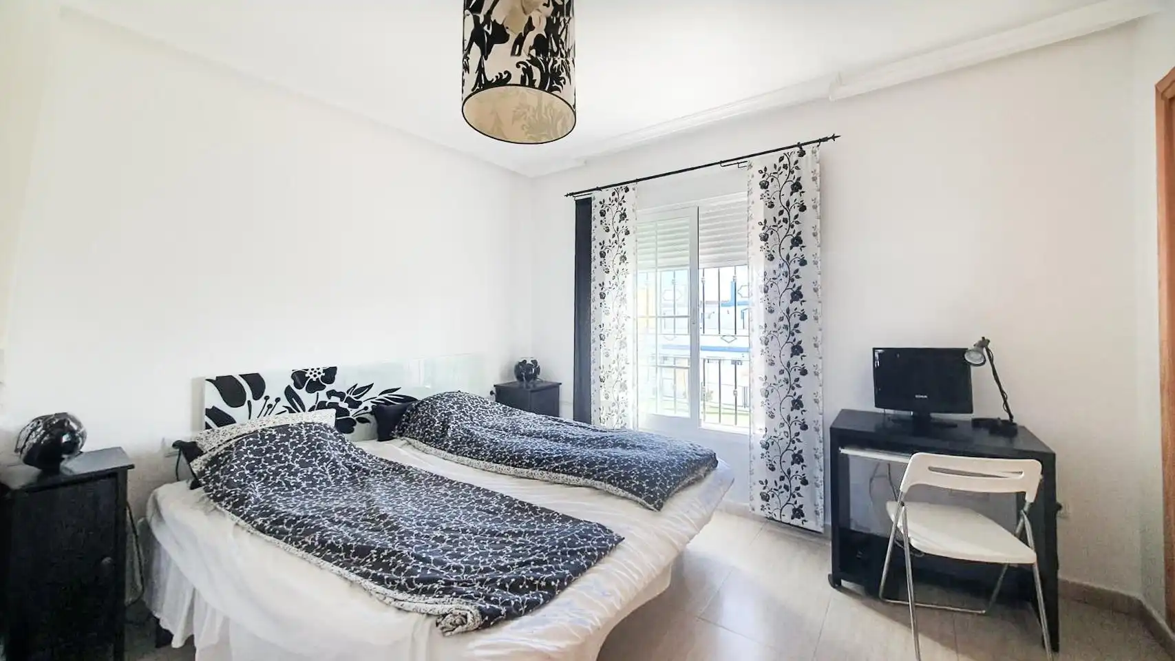 Schlafzimmer von Einfamilien-Reihenhaus zum Verkauf in Pulpí mit Klimaanlage und Gemeinschaftspool