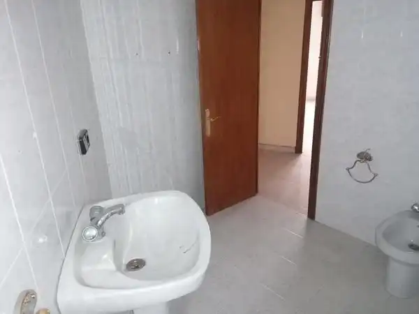 Bany de Pis en venda en Ponferrada amb Calefacció i Terrassa