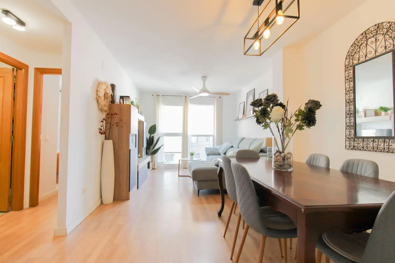 Wohnzimmer von Wohnung zum Verkauf in Benaguasil mit Klimaanlage und Alarm