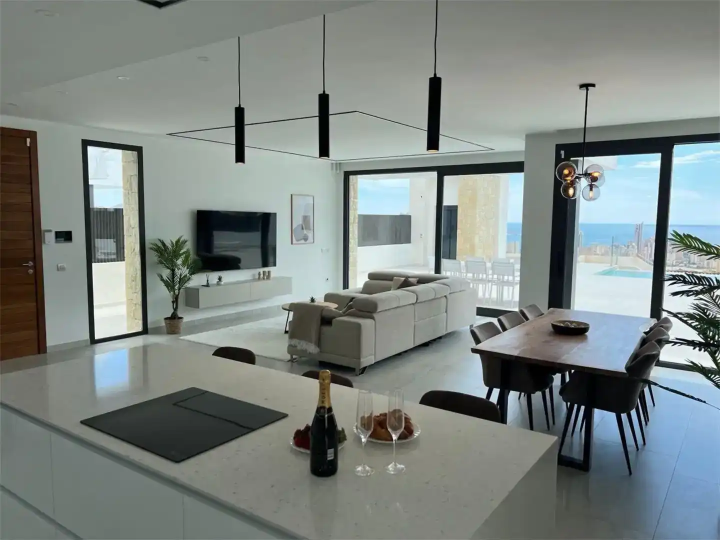 Sala de estar de Casa o chalet de alquiler en Benidorm con Aire acondicionado, Jardín privado y Trastero