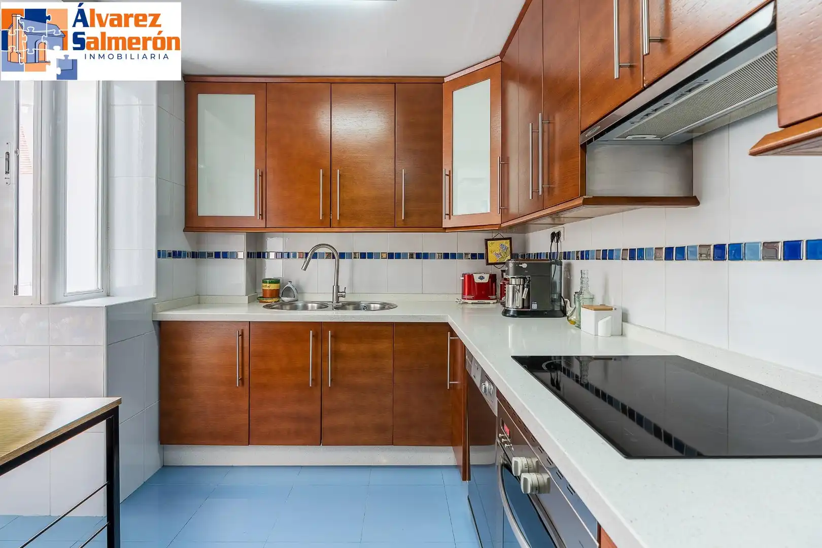 Kitchen of Flat for sale in Ronda