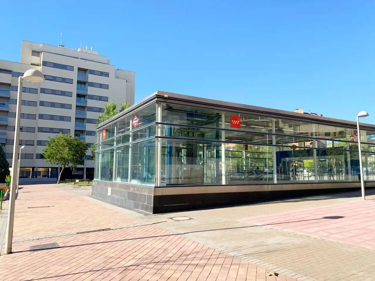 Exterior view of Flat for sale in Madrid  with Air Conditioner, Heating and Community pool
