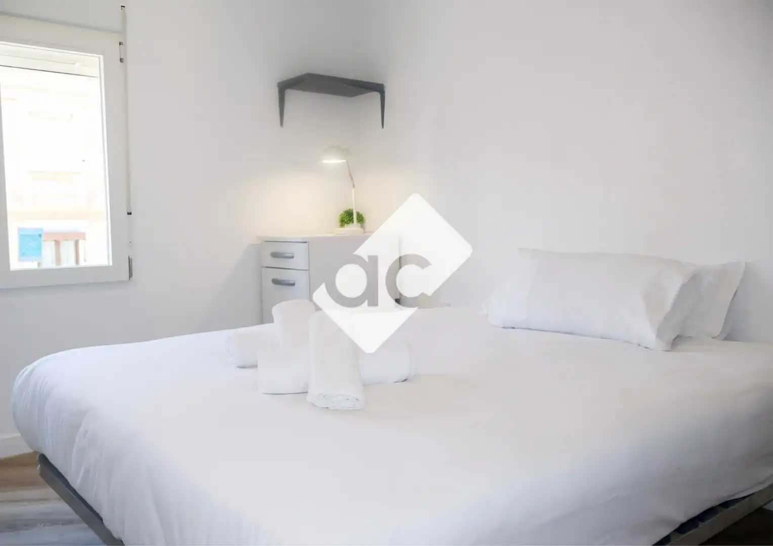 Habitación de Apartamento de alquiler en Valencia con Aire acondicionado, Calefacción y Parquet