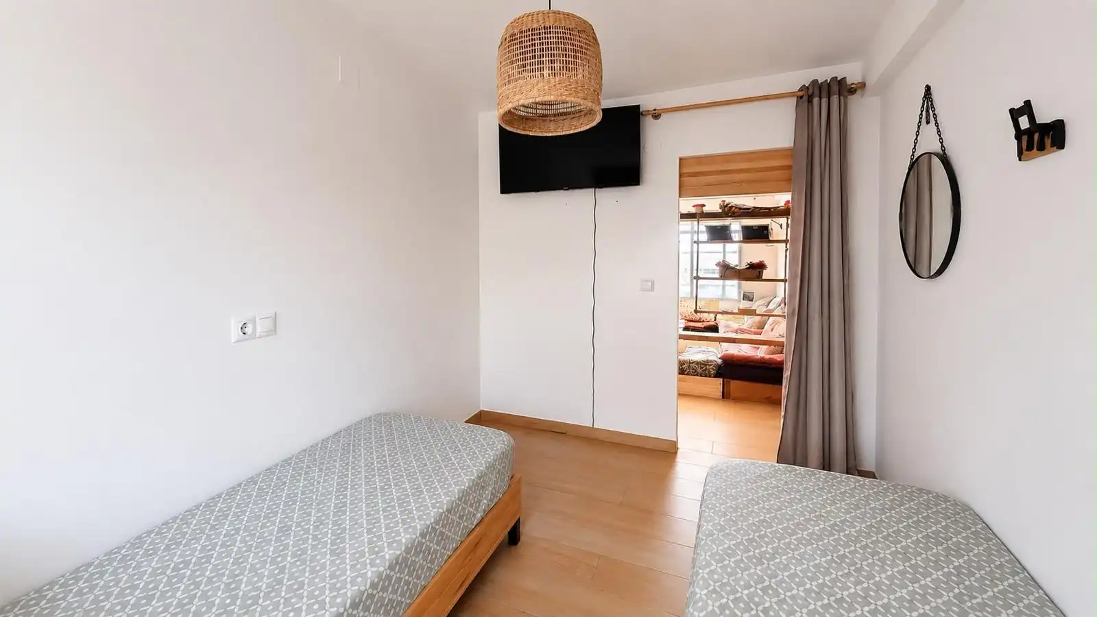 Habitación de Piso en venta en Alicante / Alacant con Aire acondicionado, Calefacción y Terraza