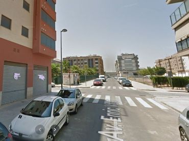 Local comercial en alquiler en Meliana - Avenida ENRIC VALOR