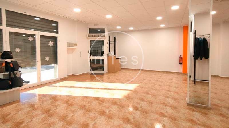 Premises for sale in Torrent