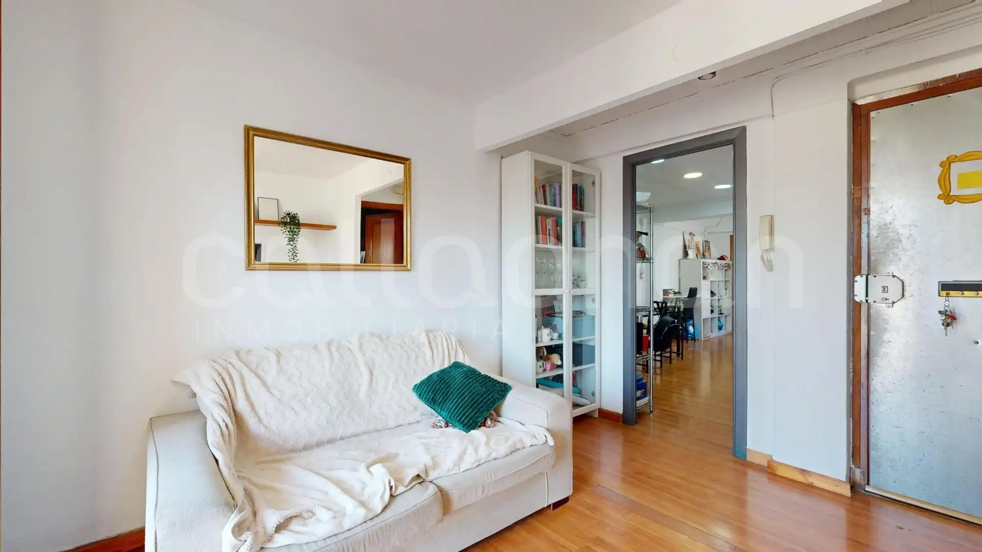 Wohnzimmer von Wohnung zum Verkauf in Rocafort mit Balkon