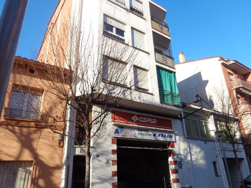 Vista exterior de Pis en venda en Salt