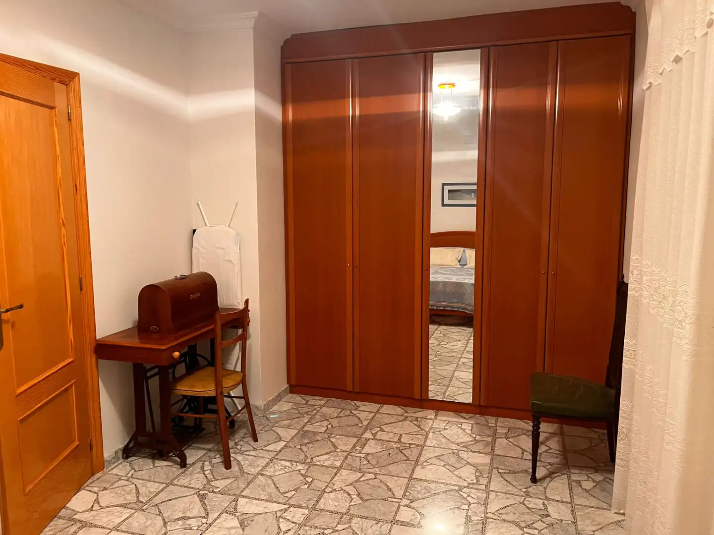 Habitación de Casa o chalet en venta en Vara de Rey con Amueblado