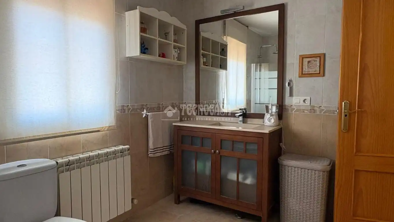 Bany de Casa o xalet en venda en Vegas del Genil