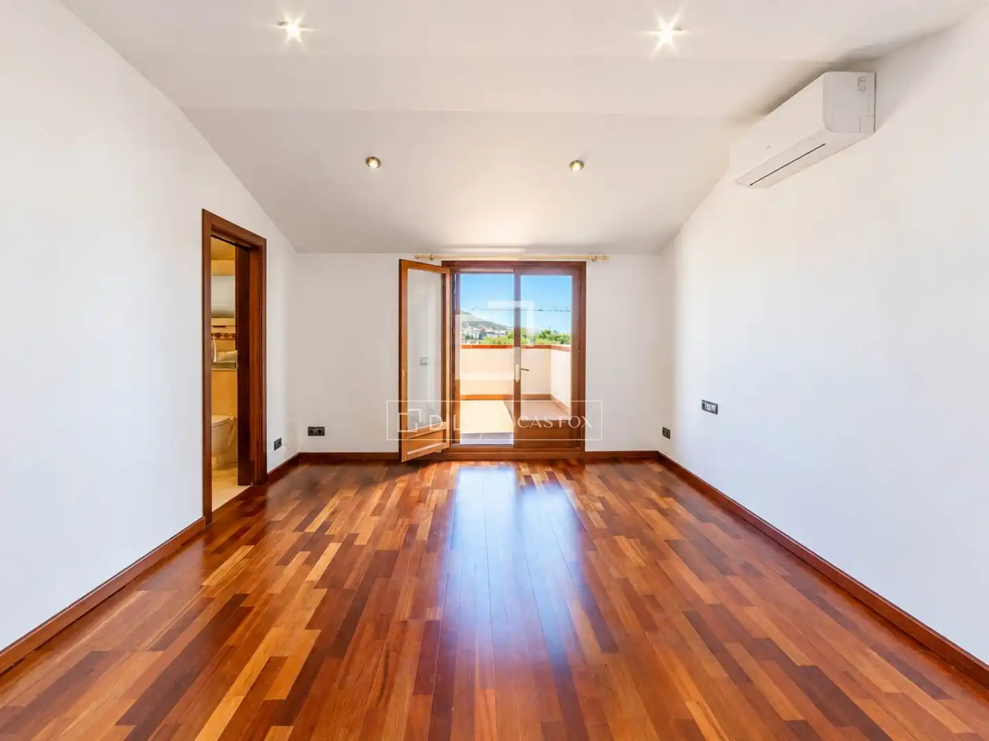 Villa avec terrasse à vendre à Vallpineda - Santa Bárbara, imagen 37