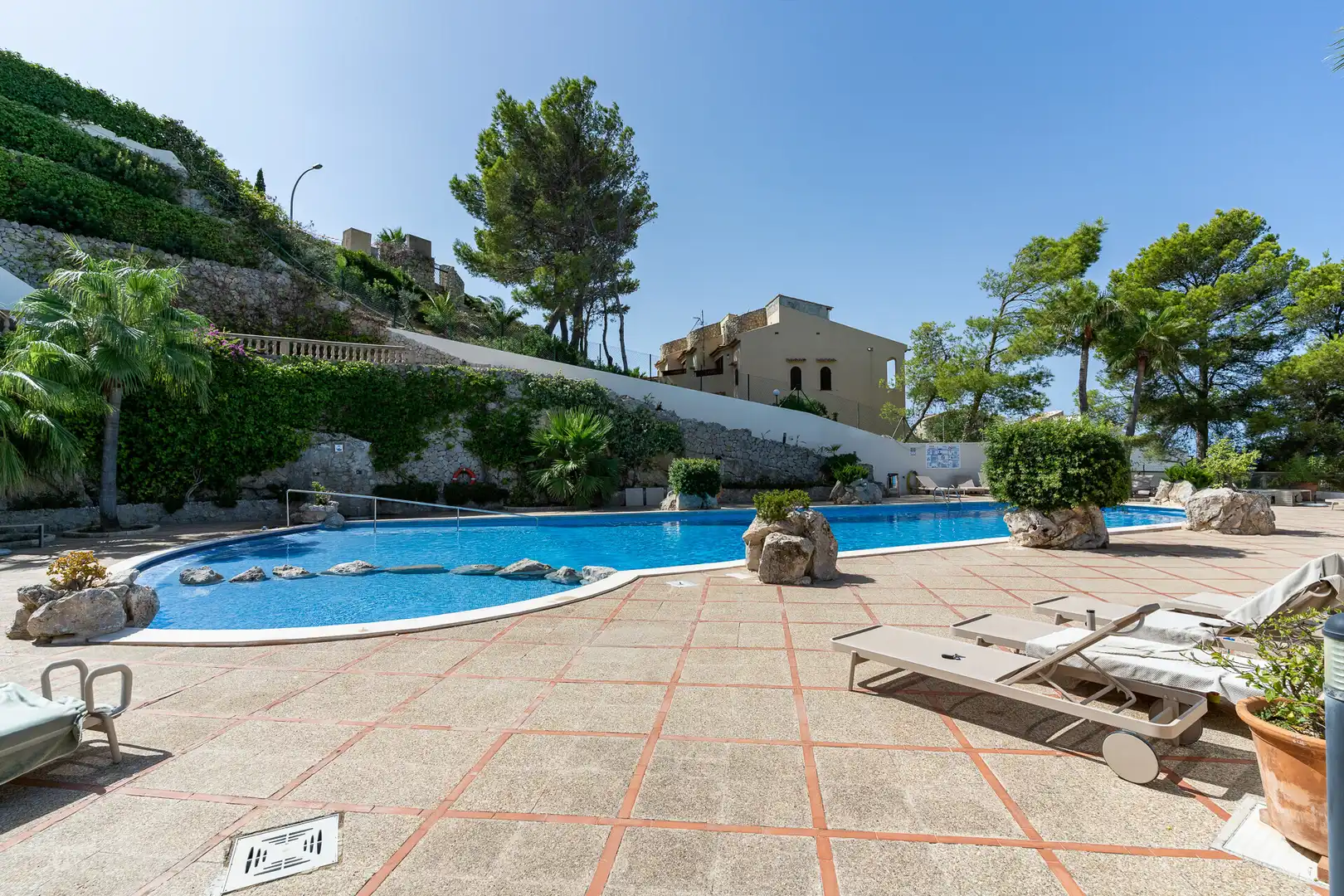Piscina de Piso de alquiler en Calvià con Aire acondicionado, Calefacción y Terraza