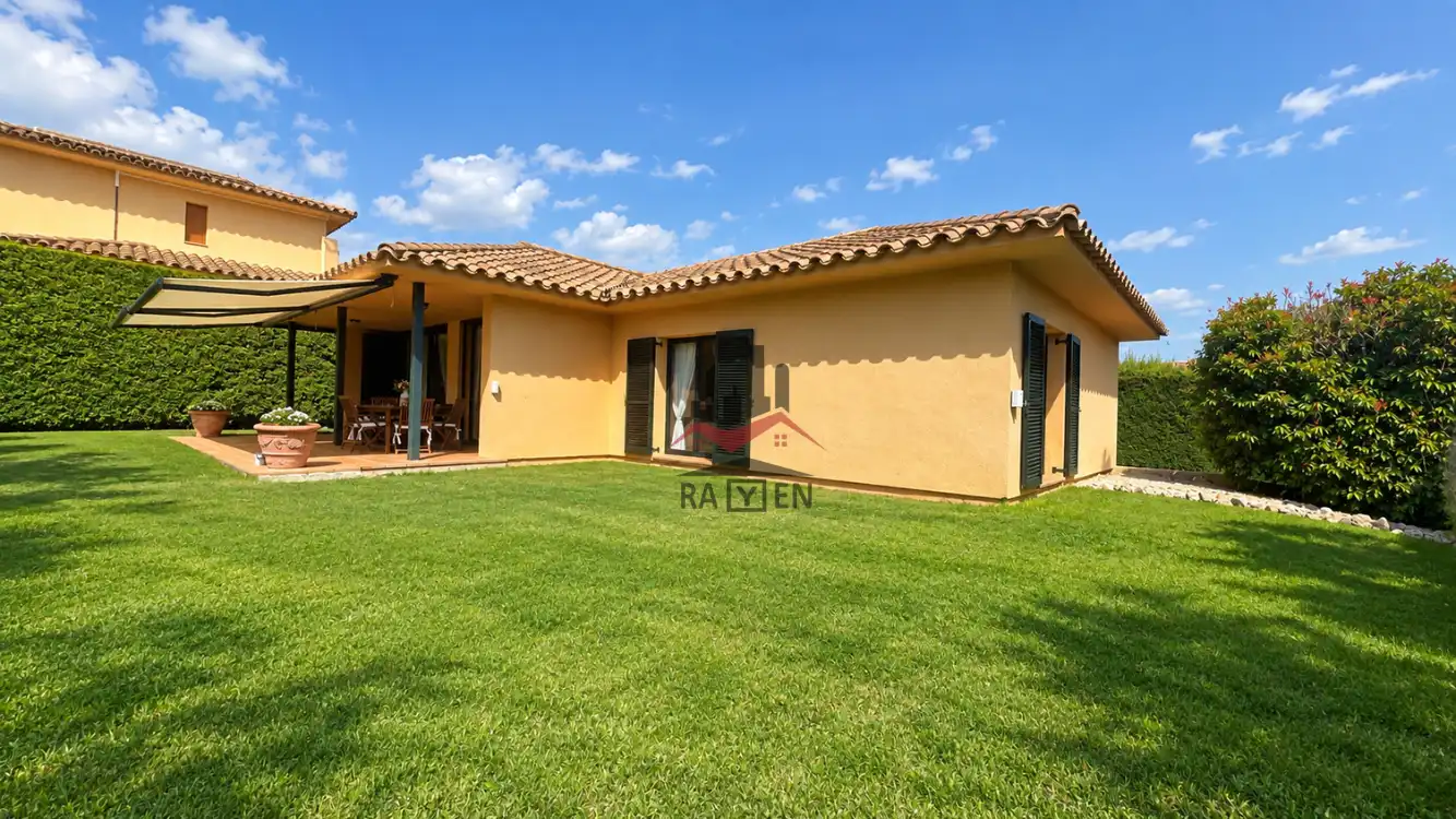 Villa con giardino in vendita a Navata, imagen 3