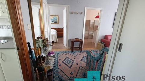 Foto 2 de Piso en venta en Travesia Derechos Humanos, 5, Carlos V, Laredo
