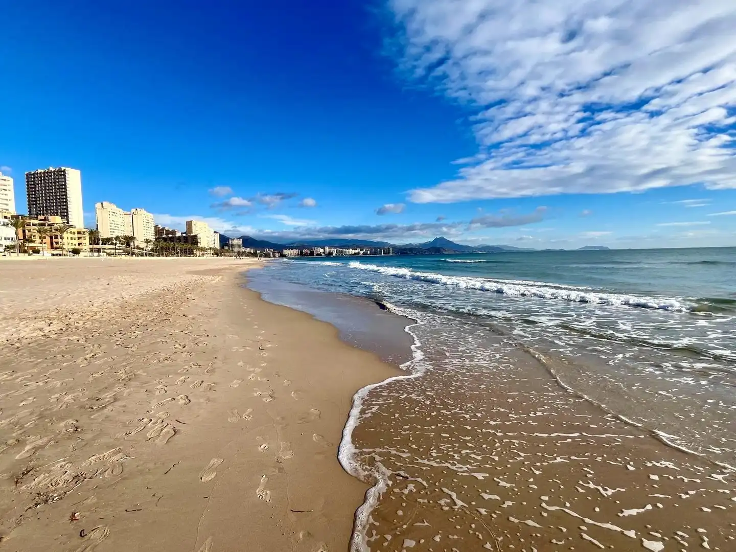 Exterior view of Flat for sale in El Campello  with Terrace, Storage room and Balcony