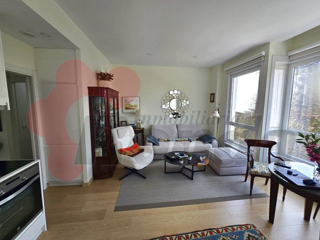 Living room of Study for sale in Lugo Capital  with Oven