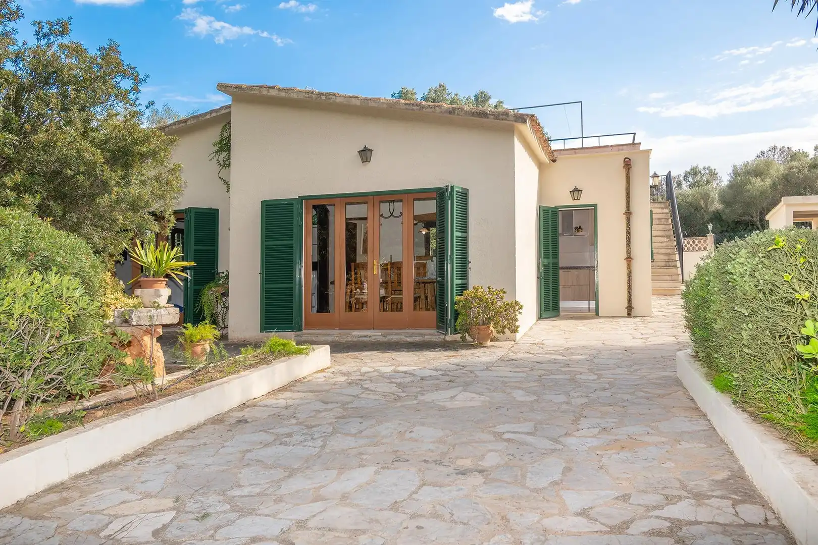 Vista exterior de Casa o xalet en venda en Manacor amb Aire condicionat, Jardí privat i Traster