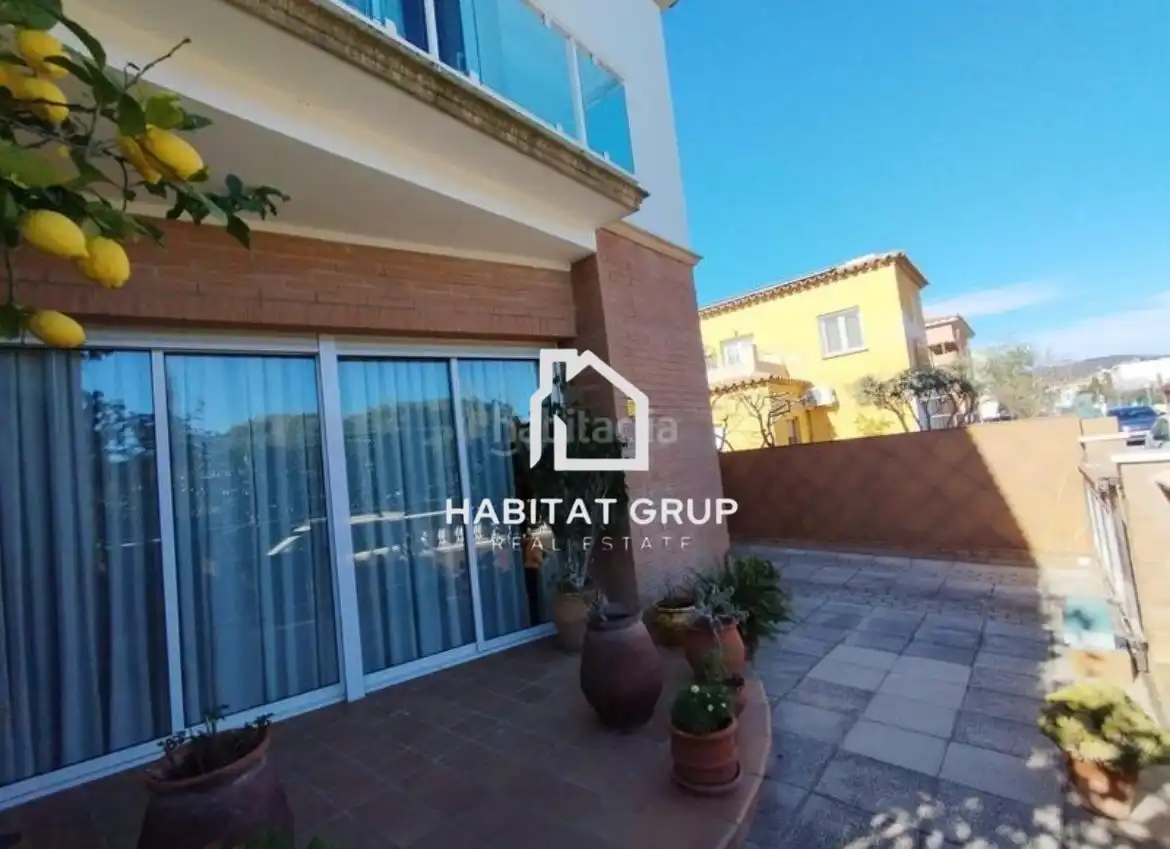 Reihenhaus mit Garten zum Verkauf in Poble, imagen 4
