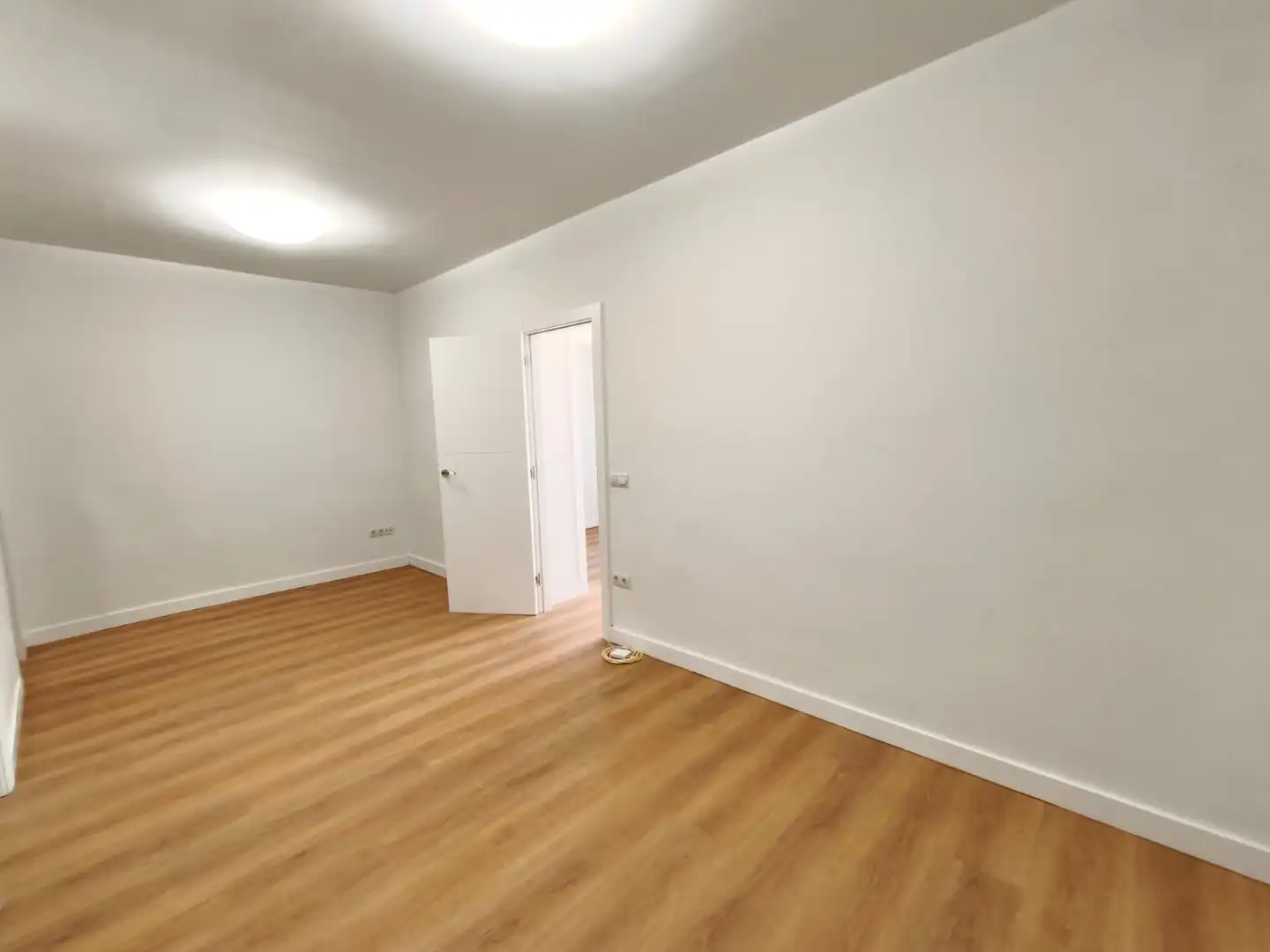 Piso en venta en Barcelona con Parquet, Terraza y Trastero
